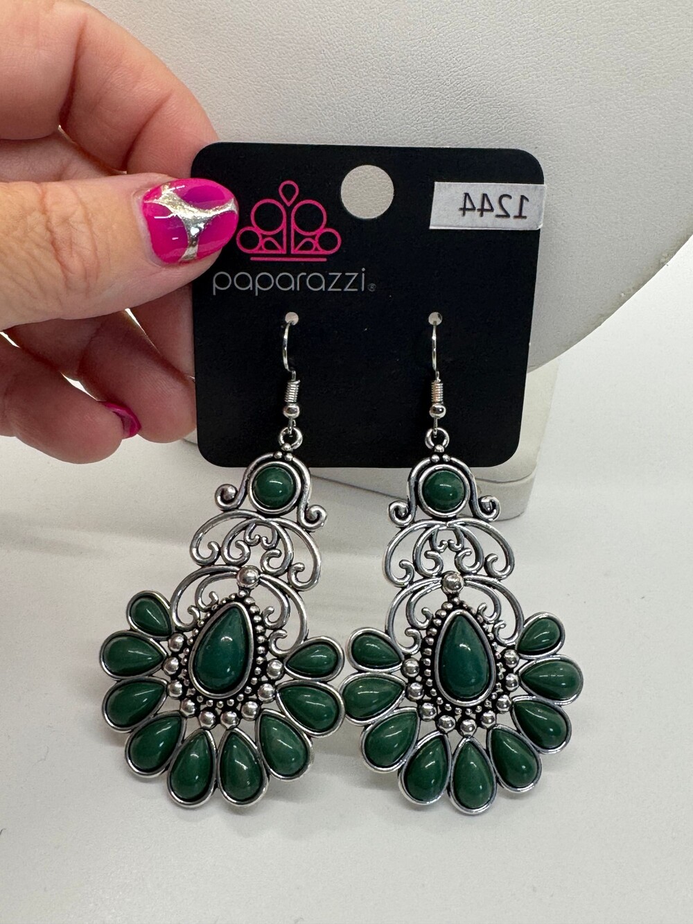 Paparazzi Green Dangle Earrings Silver Tone Scrollwork New